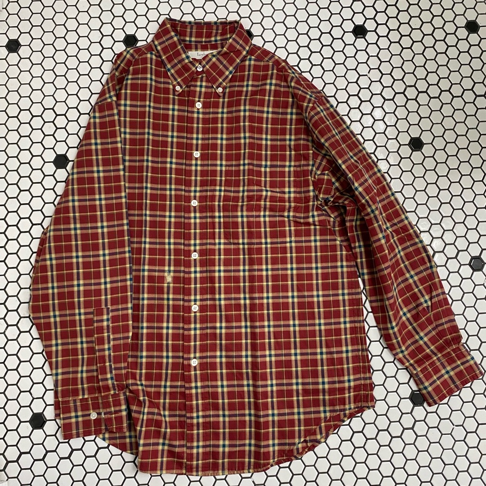 Turnbury button Down Shirt size medium